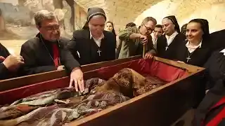  فتح ضريح البطريرك الياس الحويّك يُظهِر عدم تحلّل جثمانه