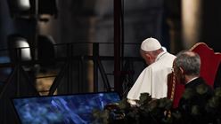 صلاة البابا فرنسيس في ختام رتبة درب الصليب